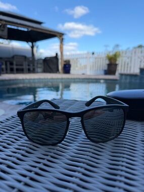 Ray Ban RB4264 Men's Black Polarized Sunglasses - Classic Swim Style